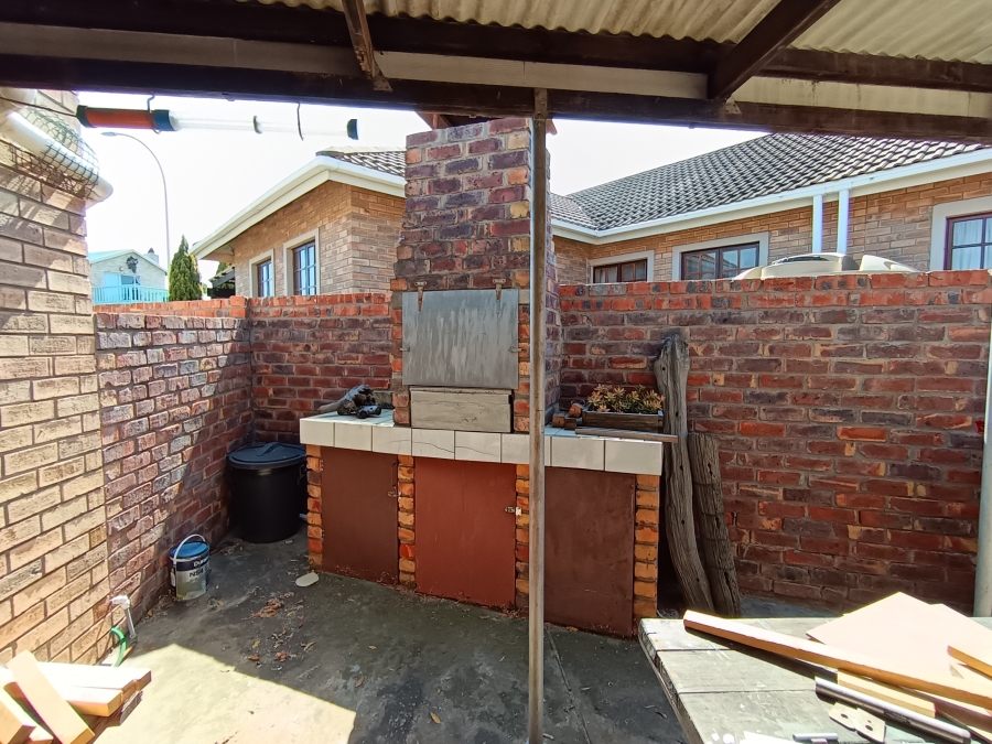 2 Bedroom Property for Sale in Noorsekloof Eastern Cape